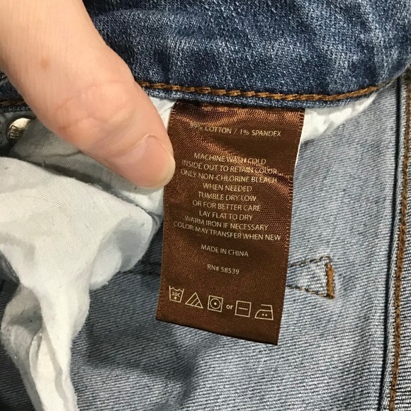 Kut From The Kloth Women's Boyfriend Jeans Size 10 Light Wash Distressed Ripped - Picture 4 of 7